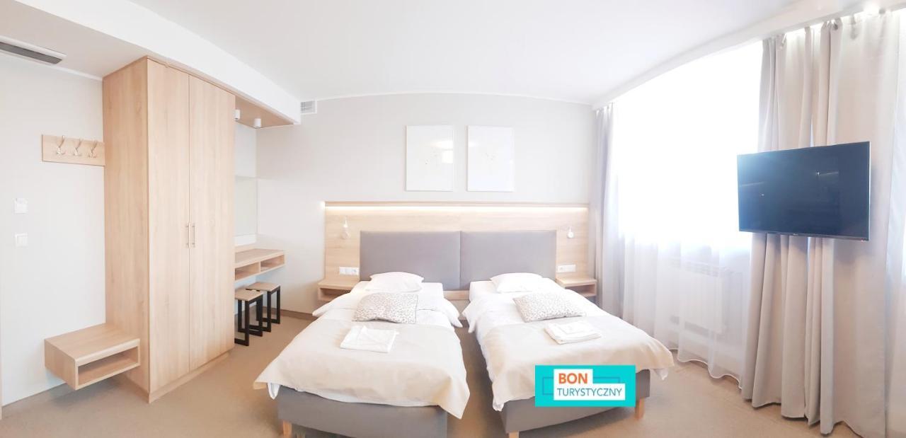 Restauracja Venus Hotel Ostrowiec Swietokrzyski Bagian luar foto