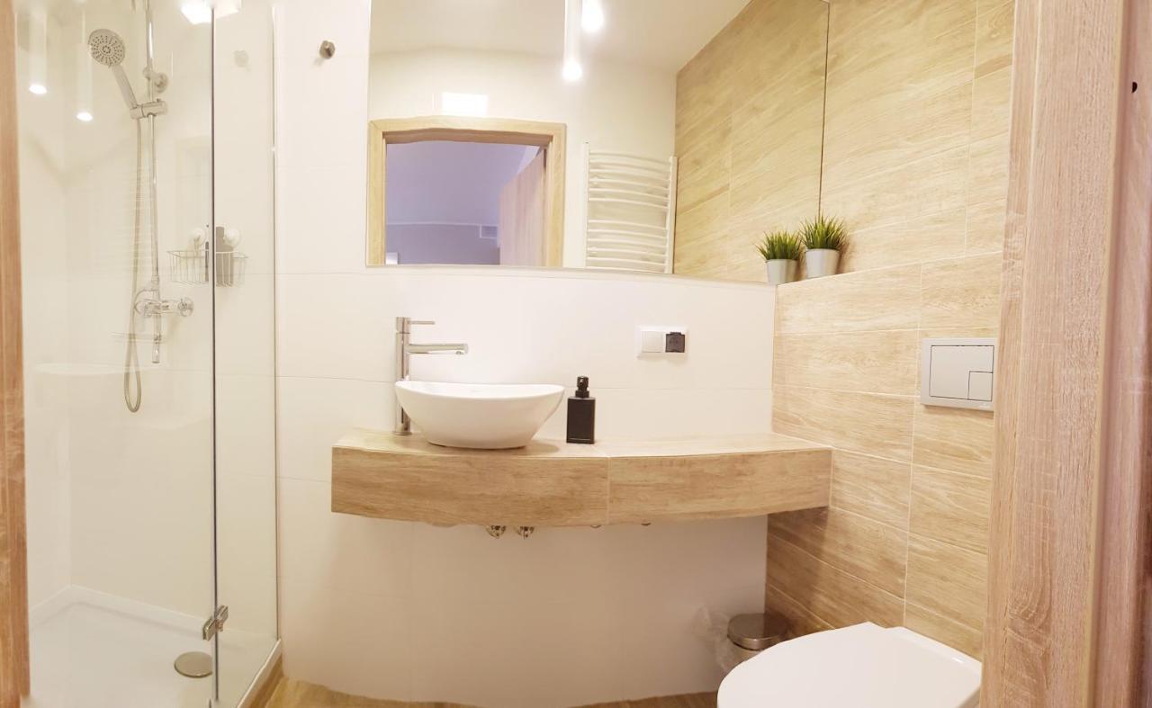 Restauracja Venus Hotel Ostrowiec Swietokrzyski Bagian luar foto