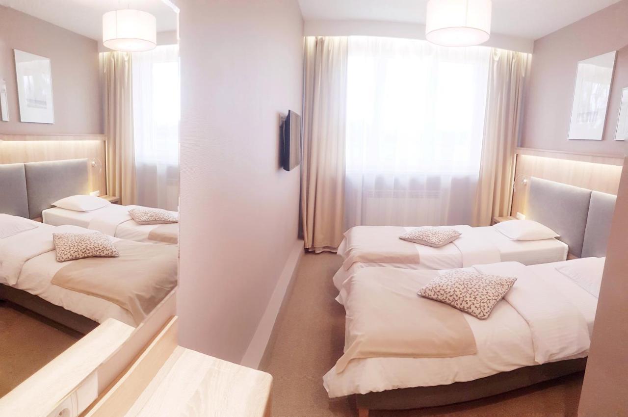 Restauracja Venus Hotel Ostrowiec Swietokrzyski Bagian luar foto